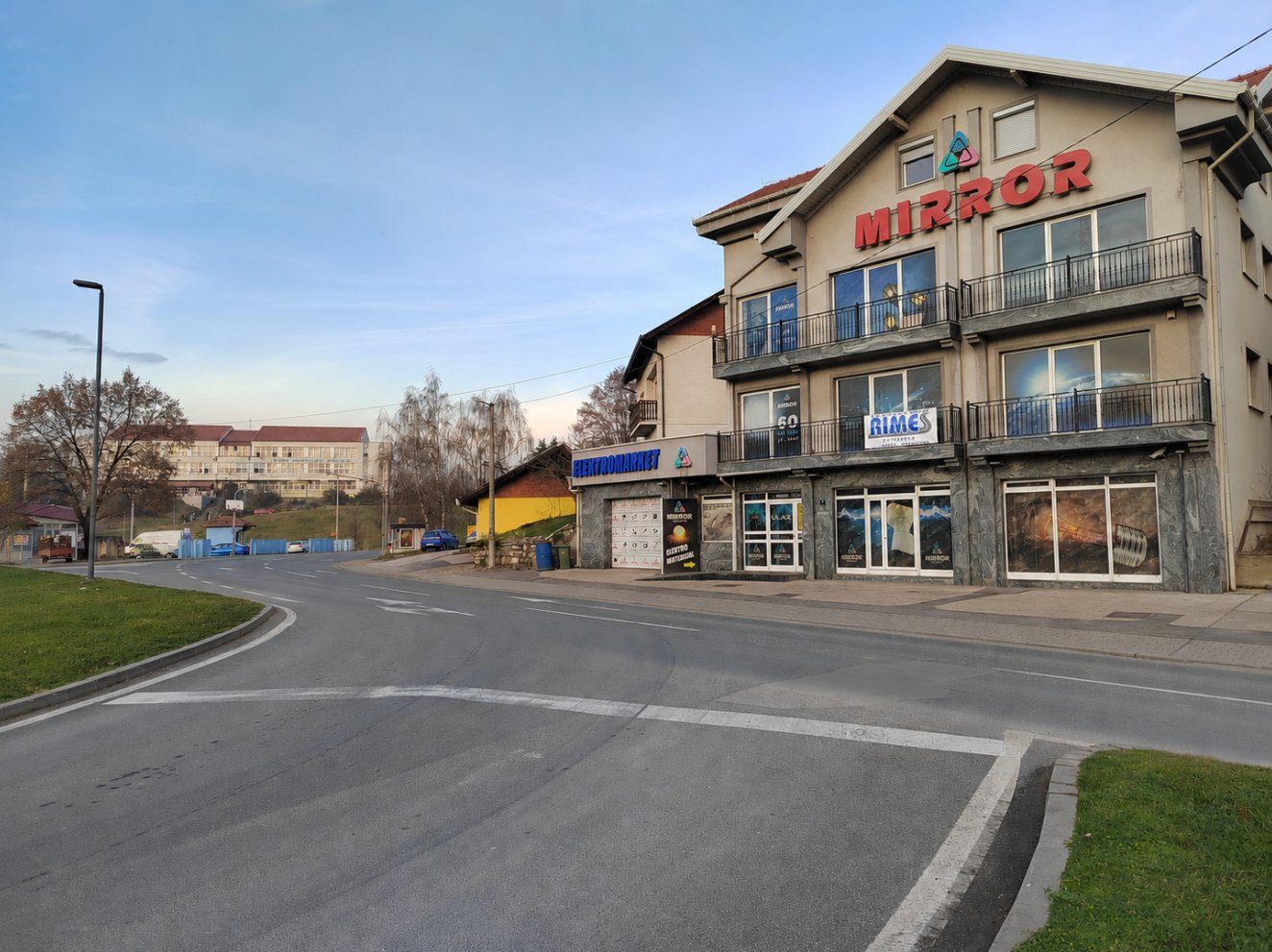 Poslovni objekat RIMES u Gradačcu